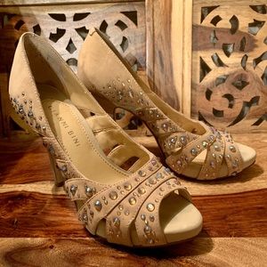 Gianni Bini nude crystal gem heels.